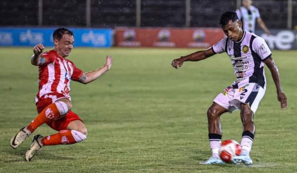 José Giacone y el Diriangén vuelven a dominar al Real Estelí en un Clásico Nacional