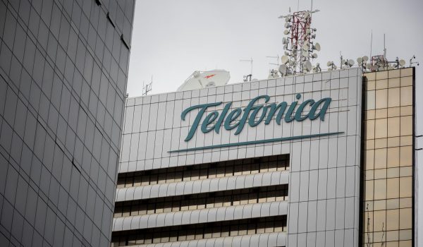 El comercio de España con Venezuela es escaso y se limita al petróleo que importa Repsol