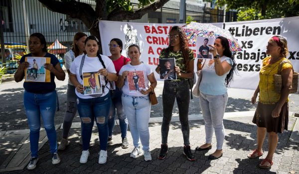 Familiares de adolescentes detenidos en Venezuela denuncian «torturas» contra los menores