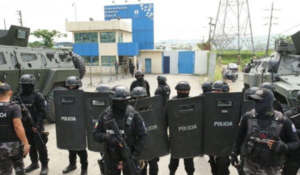 Estalla un dron bomba sobre cárcel de máxima seguridad donde está el exvicepresidente Glas