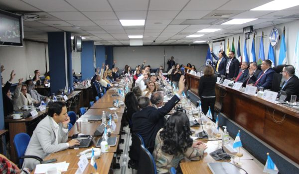 Aprueban ingreso de Rusia como observador del Parlacen