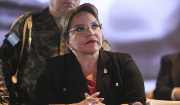 ¿Por qué fracasó la convocatoria de Xiomara Castro en la Celac por el caso de Petro y Trump?