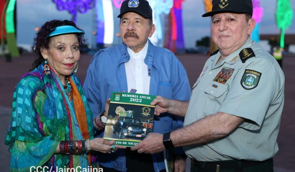 Por qué Ortega decidió reelegir a Julio César Avilés en el Ejército, una ficha fuera del control de Rosario Murillo