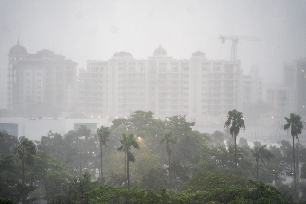 Llegada del huracán Milton por la Florida. AFP