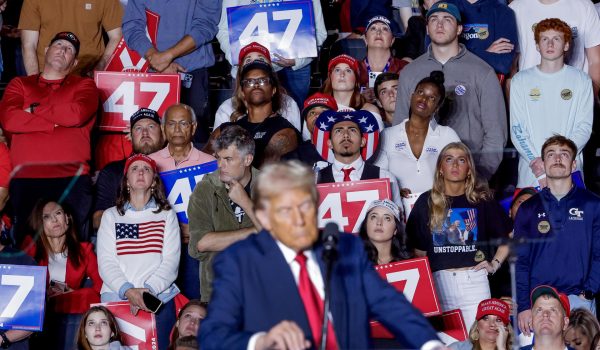 Trump insulta a Michelle Obama tras críticas a su estado mental
