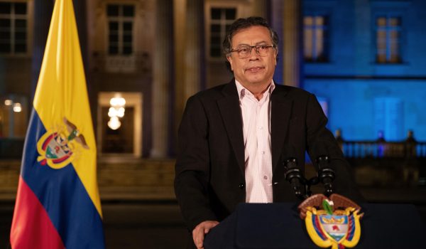 El presidente Petro se defiende y asegura que investigación del órgano electoral es un golpe de Estado