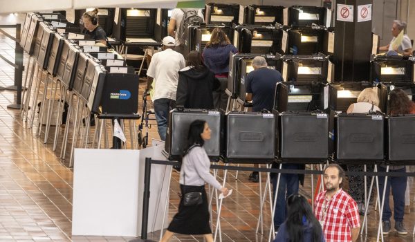 Inicia la votación anticipada en ocho estados incluidos la mayoría de condados de Florida
