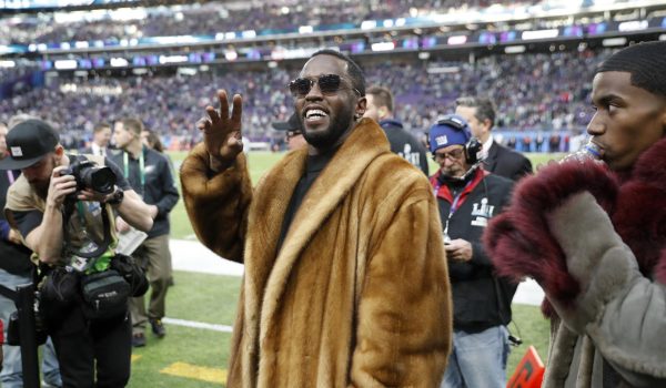 Una juez ordena a una denunciante del rapero Sean Diddy Combs que revele su identidad