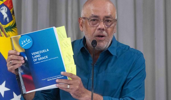 El Parlamento de Venezuela convoca a un diálogo político para reformar leyes electorales