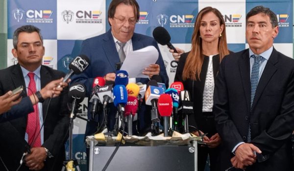 Consejo Electoral formula cargos contra campaña de Petro por presuntas irregularidades