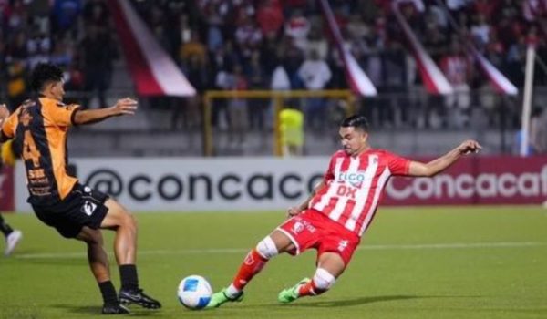 El jugador del Real Estelí que jugó en El Salvador revela los secretos del Águila
