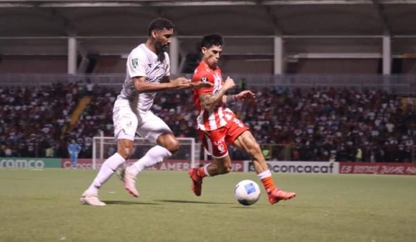 El Real Estelí empata ante el Herediano y deja abierta la semifinal