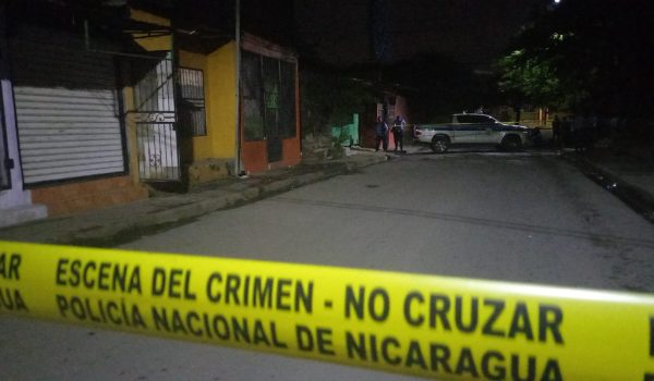 Asesinan a un hombre en su casa de habitación en un barrio de Managua