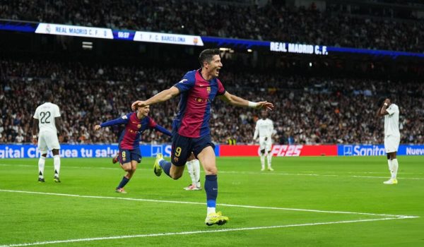 El Barcelona destroza al Real Madrid con una goleada en el Bernabéu