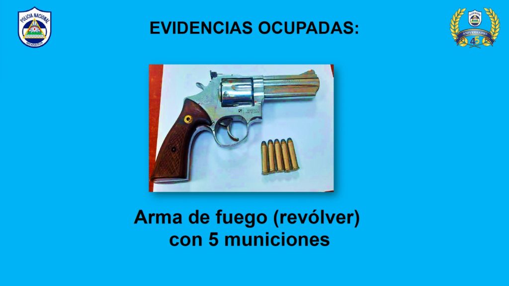 Esta es la pistola utilizada po Maynor Jirón para cometer el femicidio . LA PRENSA/ Policía