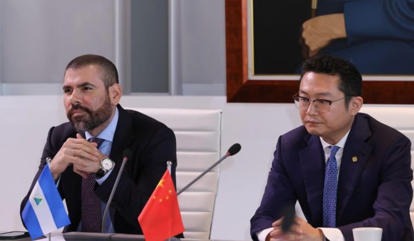 China vuelve a prometer a Nicaragua otro millonario préstamo para proyecto de energía eólica