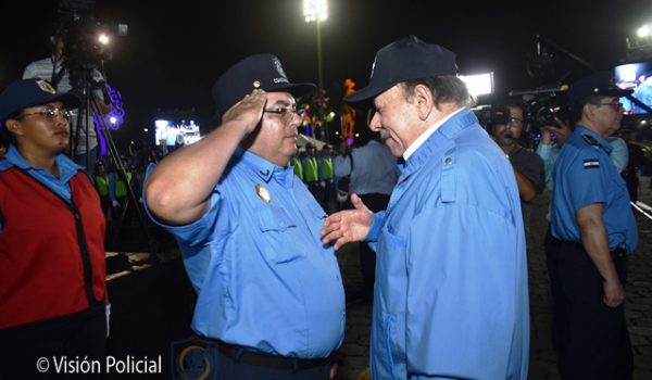Ortega nuevamente se salta los grados para ascender a un comisionado general