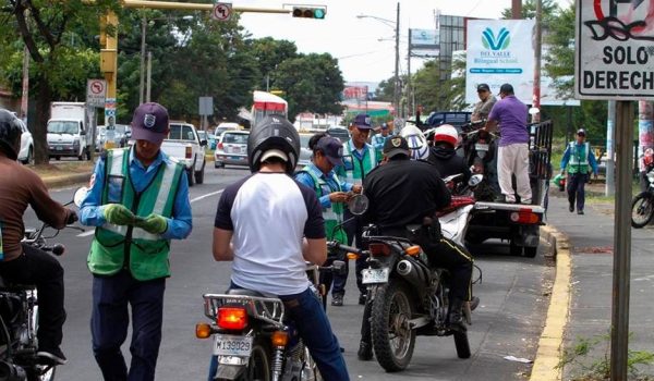 Policía de Tránsito desata cacería de conductores infractores en Managua