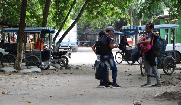 México dispersa a migrantes de su frontera sur tras comienzo de Sheinbaum y reglas de EEUU