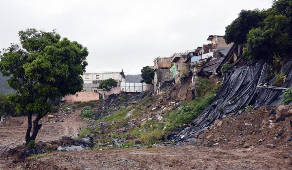 La tormenta Sara y un frente frío han dejado más de 250.000 personas afectadas en Honduras