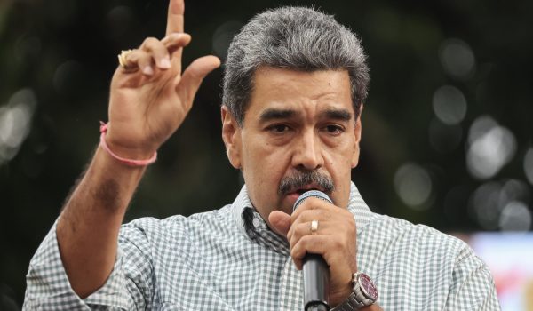 Maduro considera «ineludible» que se apruebe ley para enjuiciar a quienes pidan sanciones