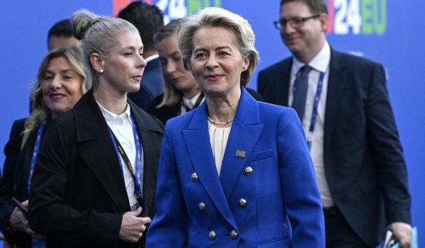 Von der Leyen: a Trump hay que decirle que Rusia se alía con China, Irán y Corea del Norte