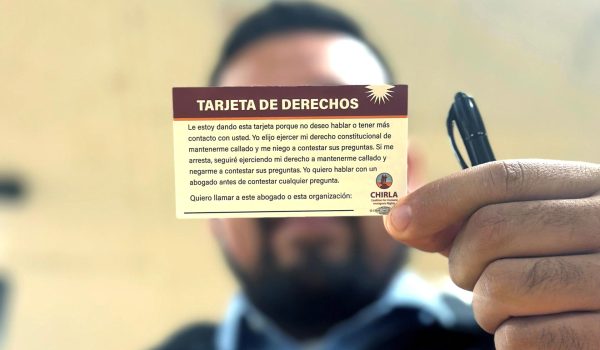 La tarjeta de derechos, una estrategia para enfrentar las deportaciones masivas de Trump