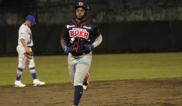 Gigantes y Tren del Norte intercambian golpes, mientras el Bóer gana duelo recortado por la lluvia