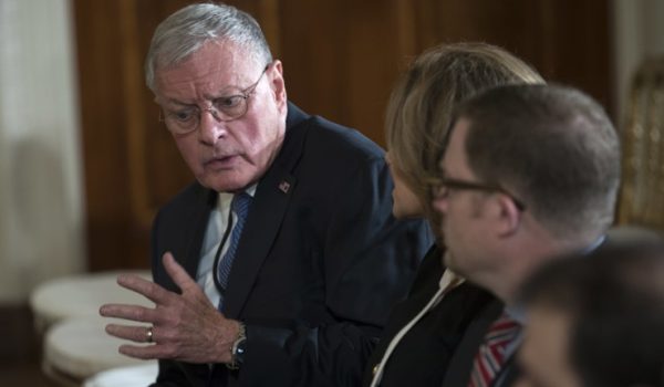 Trump nombra a Keith Kellogg como encargado para poner fin a la guerra de Ucrania