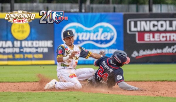 Leones despojan al Bóer de su invicto tras derrotarlo en par de ocasiones