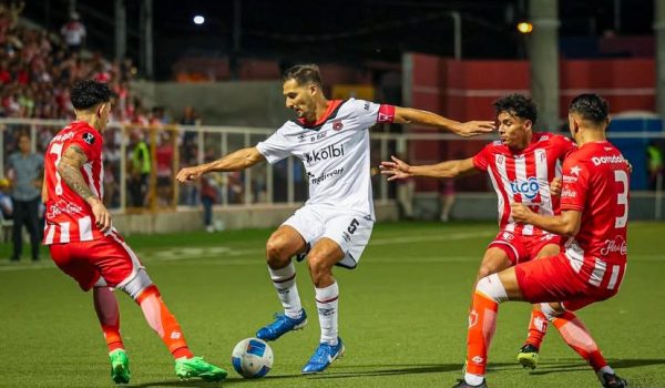 El Real Estelí perdona al Alajuelense y deja abierta la Final de la Copa Centroamericana