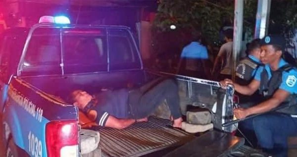 Mujer le quita la vida a su pareja en barrio de Managua cuando tomaban licor