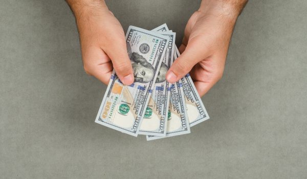 ¿Cómo podés aplicar al seguro por desempleo en California y recibir hasta 450 dólares mensuales?  