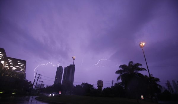 Suspenden las clases en Panamá por prevención ante temporal que ha dejado cinco muertes