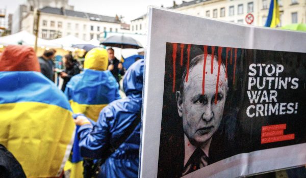 Putin confirma el ataque a Ucrania con un misil balístico hipersónico sin carga nuclear