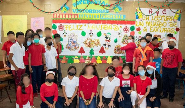 Mined orienta Navidad anticipada para colegios públicos y privados
