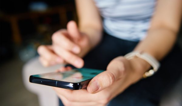 Comunicación y educación digital: claves para proteger a los menores en redes sociales