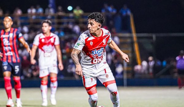 Byron Bonilla habla sobre un posible fichaje con el Alajuelense o Comunicaciones