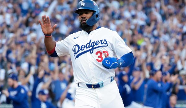 Los Dodgers traen de regreso a valioso jardinero que los ayudó a ganar la Serie Mundial