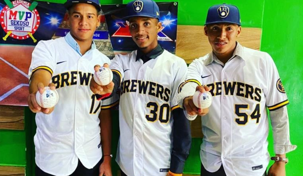 Otro prospecto nicaragüense es dado de baja por un equipo de las Grandes Ligas