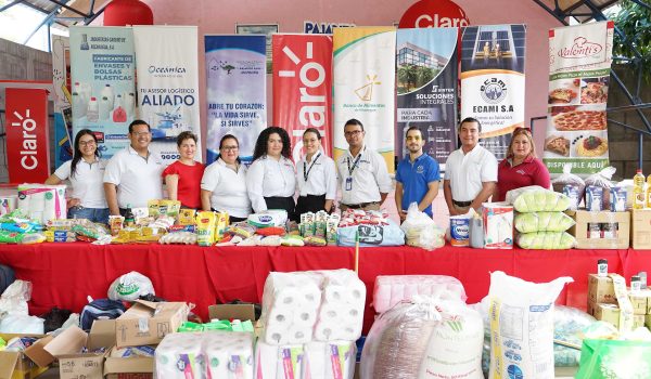 Claro Nicaragua entrega donativo de la campaña “Juntos por Pajarito Azul”