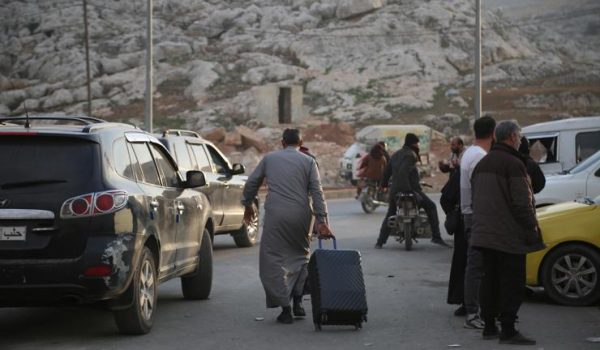 ACNUR: miles de sirios están retornando por las fronteras de Líbano y Turquía