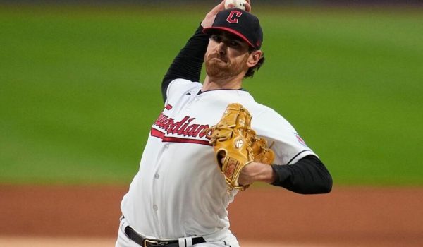 Cleveland logra un acuerdo con un ganador del Premio Cy Young