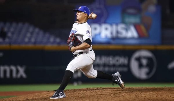 Ronald Medrano derrota al mejor lanzador de la Liga Mexicana del Pacífico