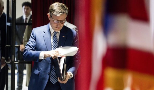 Líder republicano acusa a Biden de causar un «daño irreparable» con el indulto a Hunter