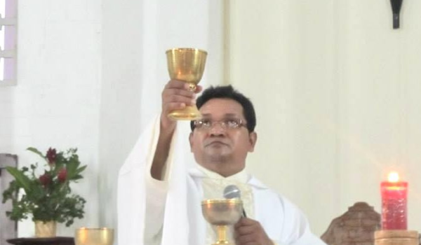 Sacerdote de Nueva Guinea se convierte en otro cura desterrado de Nicaragua 