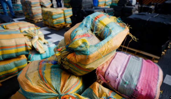 Fuerza naval salvadoreña incauta en alta mar un cargamento de 1,5 toneladas de cocaína