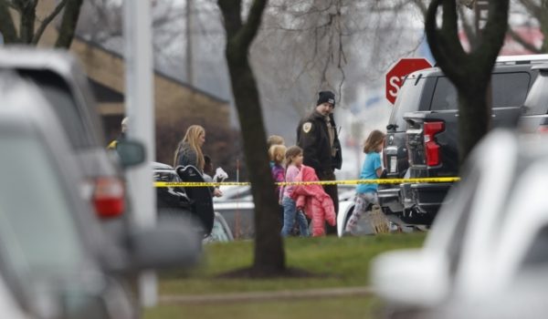 Investigan posible «manifiesto» y motivos de la autora de tiroteo en escuela de Wisconsin