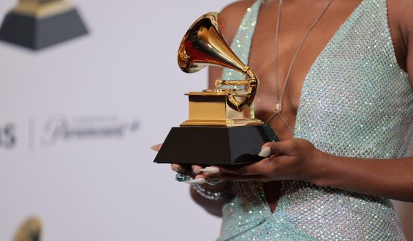 Los Grammy siguen programados para el 2 de febrero pese a los incendios de Los Ángeles