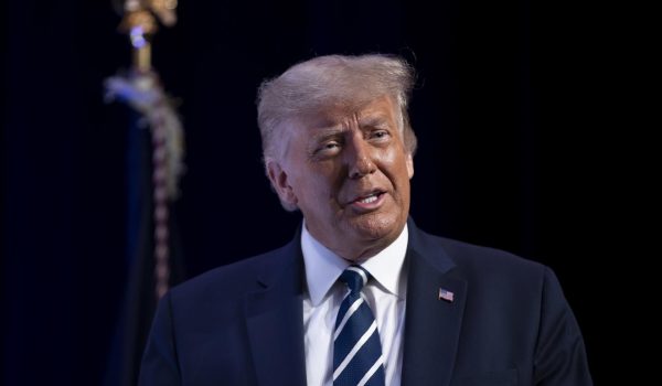 Trump asegura que Ucrania «está lista para llegar a un acuerdo» de paz con Rusia